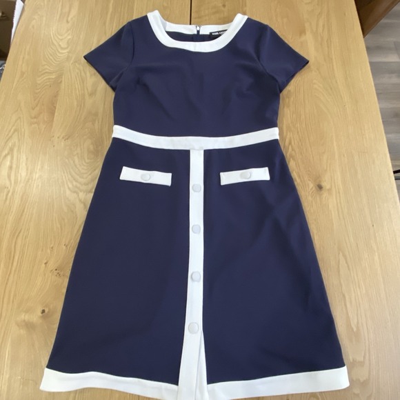 Karl Lagerfeld Dresses & Skirts - Karl Lagerfeld Paris Navy Blue White shift Dress Sz 8 50's Style Audrey Hepburn